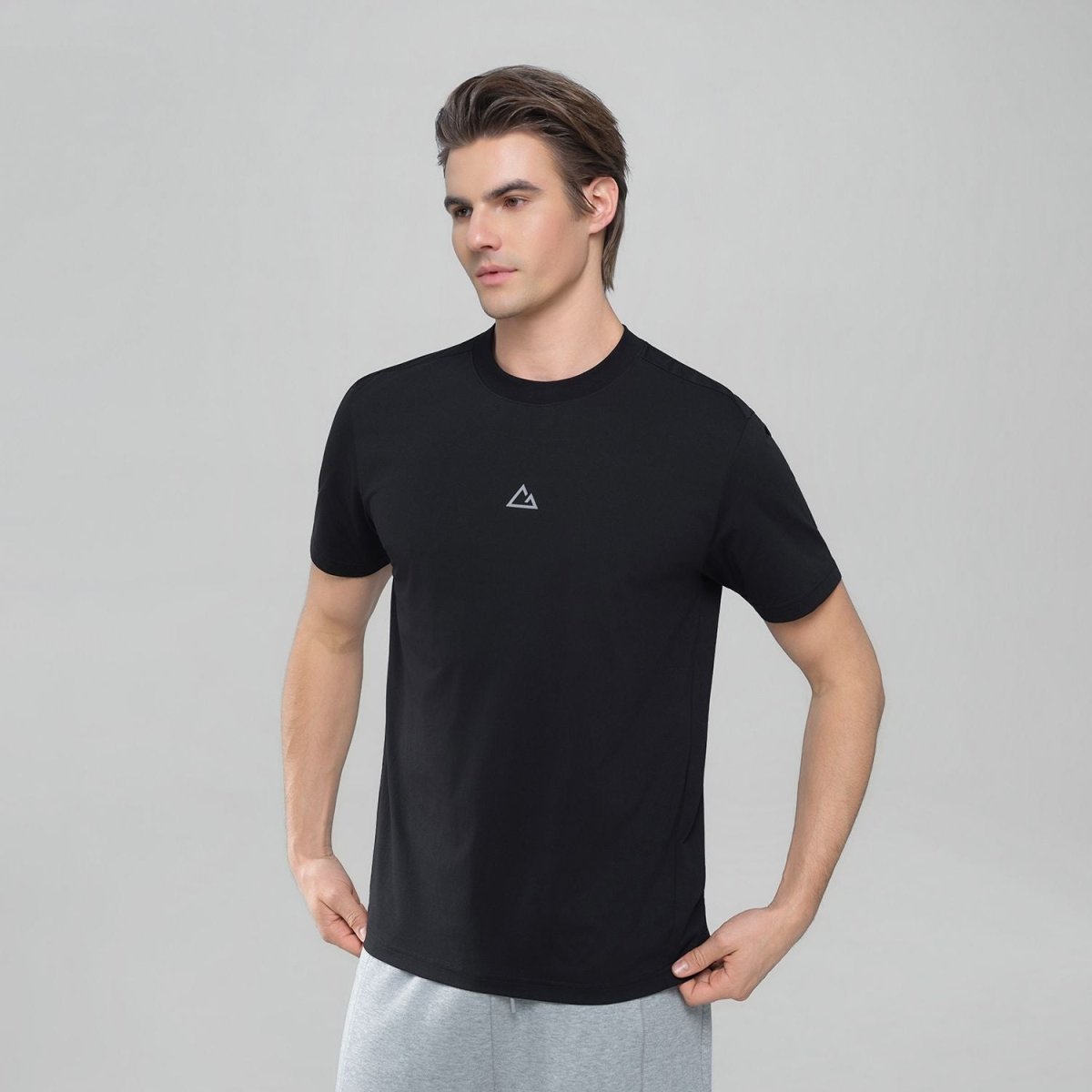 Giordano Men Slim G-Motion Quick Dry Crew Tee - Premium Tee