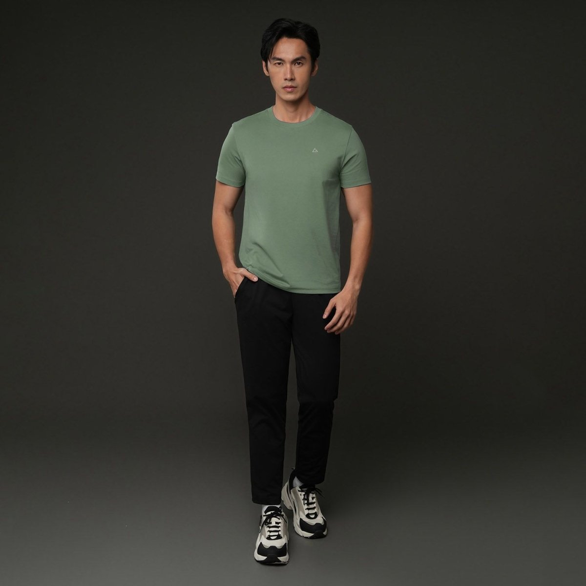 Giordano Men Slim Quick Dry G - Motion Jersey Tee - first_variant_option_2 Premium Tee for Giordano
