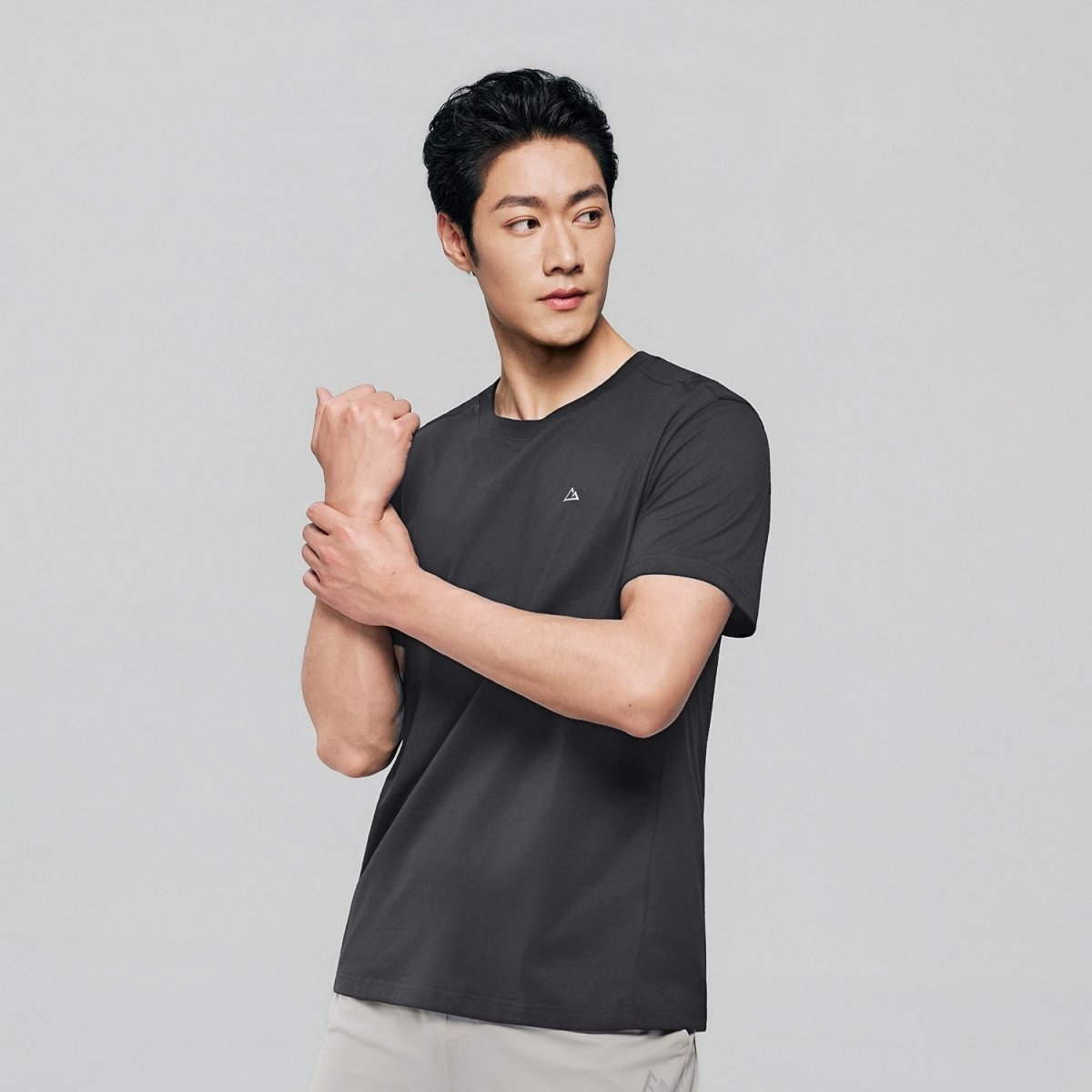 Giordano Men Slim Quick Dry G - Motion Jersey Tee - first_variant_option_2 Premium Tee for Giordano