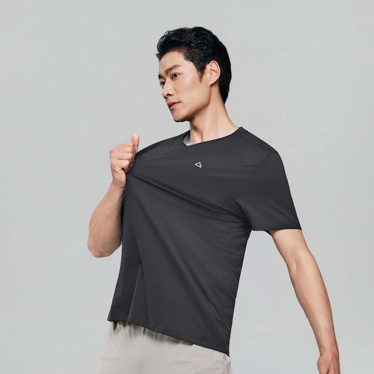 Giordano Men Slim Quick Dry G - Motion Jersey Tee - first_variant_option_2 Premium Tee for Giordano