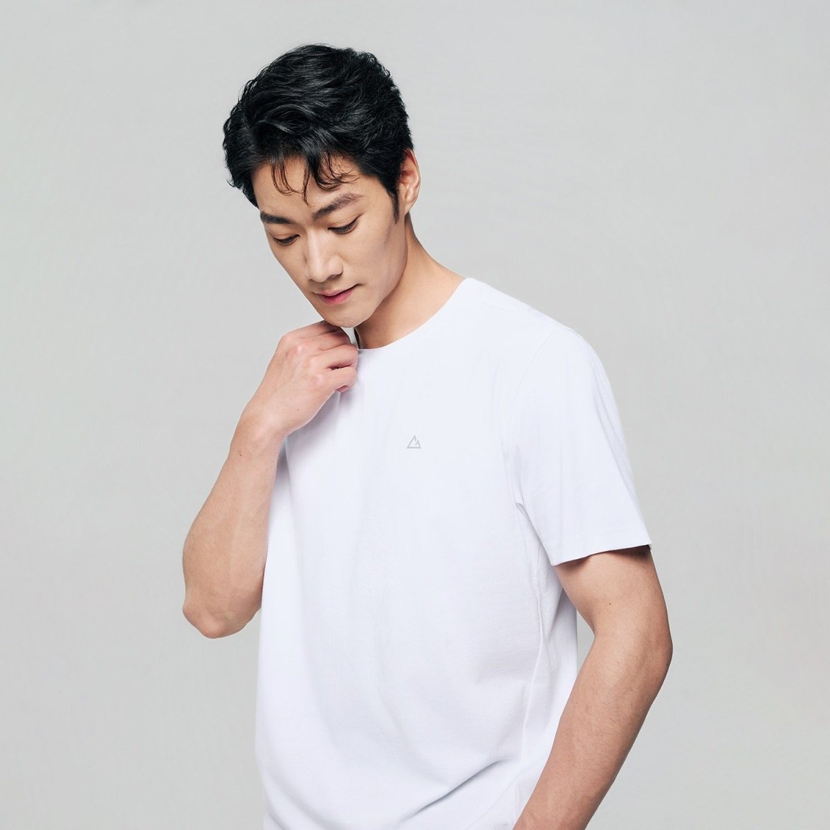 Giordano Men Slim Quick Dry G - Motion Jersey Tee - first_variant_option_2 Premium Tee for Giordano