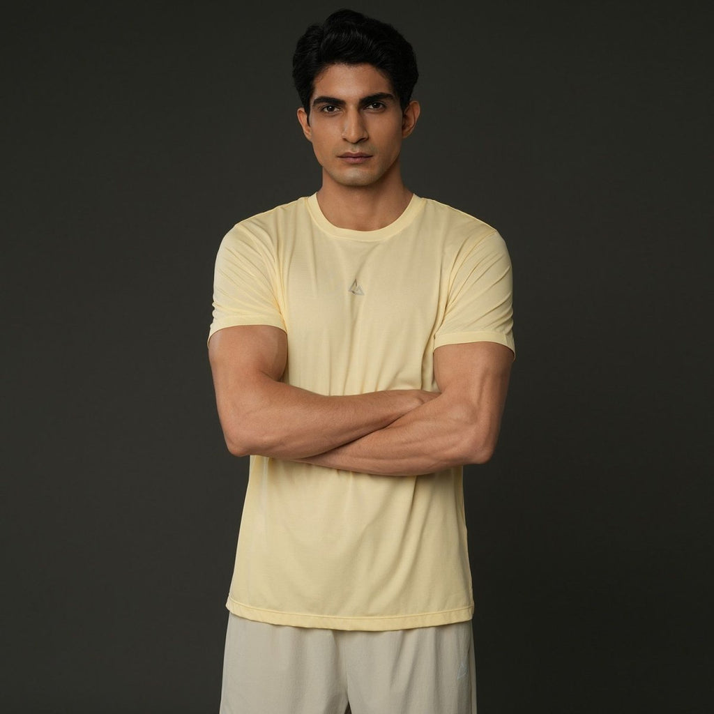 Giordano Men Slim Ultralight G - Motion Jacquard Tee - first_variant_option_2 Premium Tee for Giordano