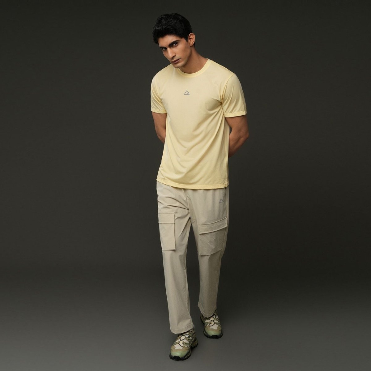 Giordano Men Slim Ultralight G - Motion Jacquard Tee - first_variant_option_2 Premium Tee for Giordano