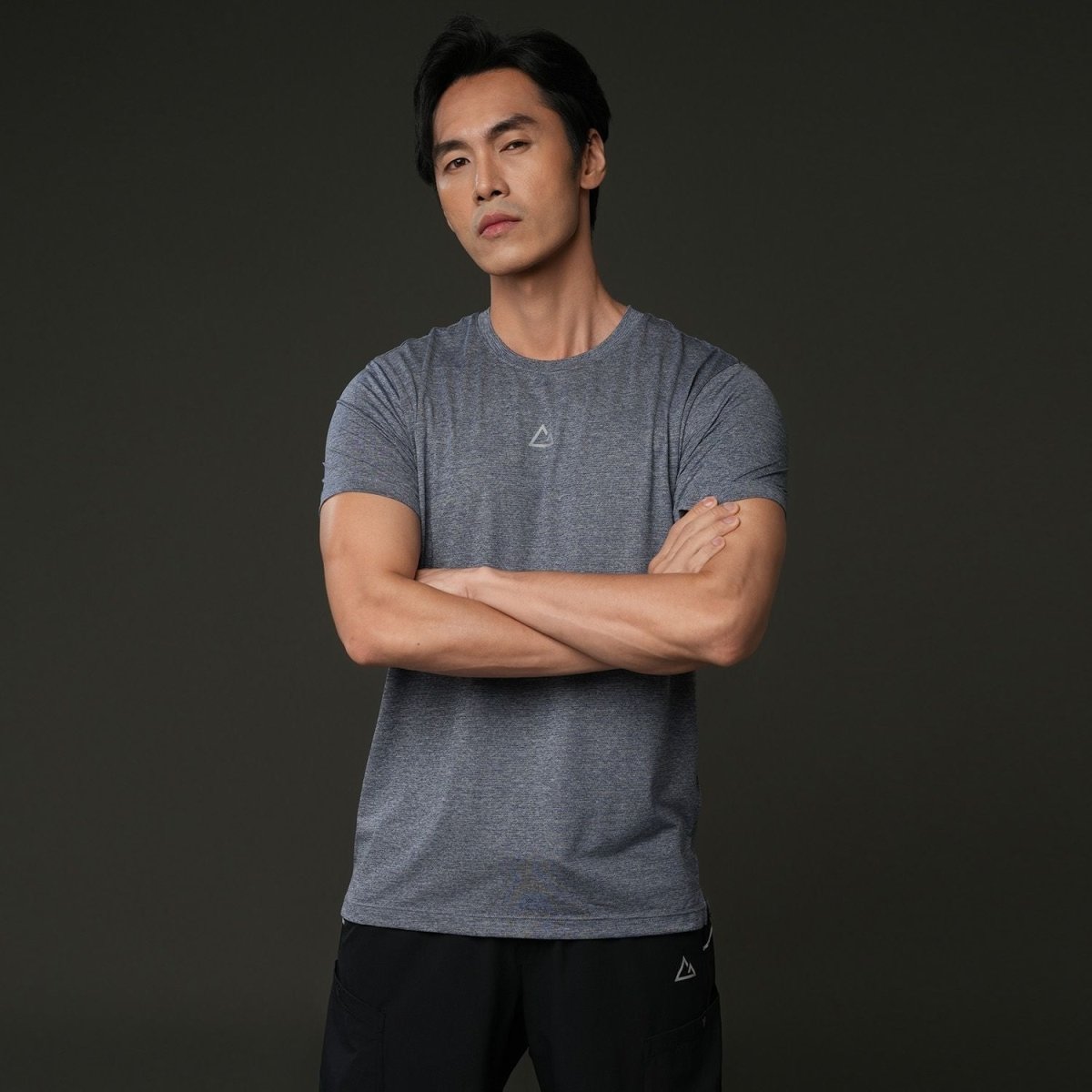 Giordano Men Slim Ultralight G - Motion Jacquard Tee - first_variant_option_2 Premium Tee for Giordano