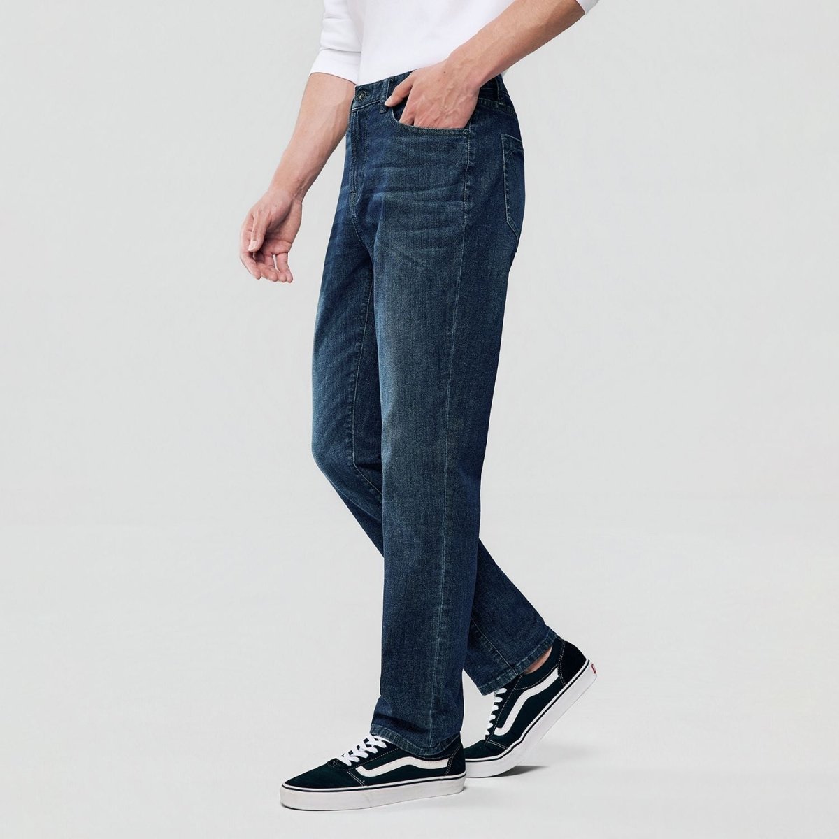 Giordano Men's Comfort Stretch Denim Regular Tapered 2.0 Jeans - Premium Jeans