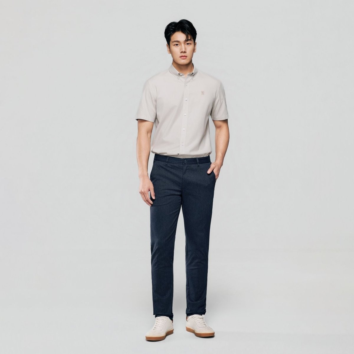 Giordano Men’s Cotton Oxford Slim Fit Short-Sleeve Shirt with Embroidery - Premium Shirts