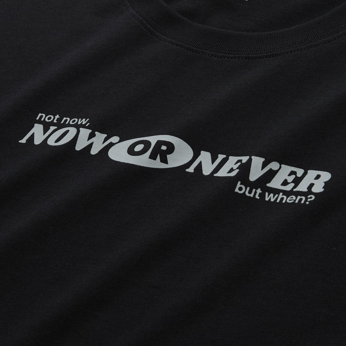 Giordano Men's Crew-Neck Graphic Tee | Online Exclusive - Premium Print Tee