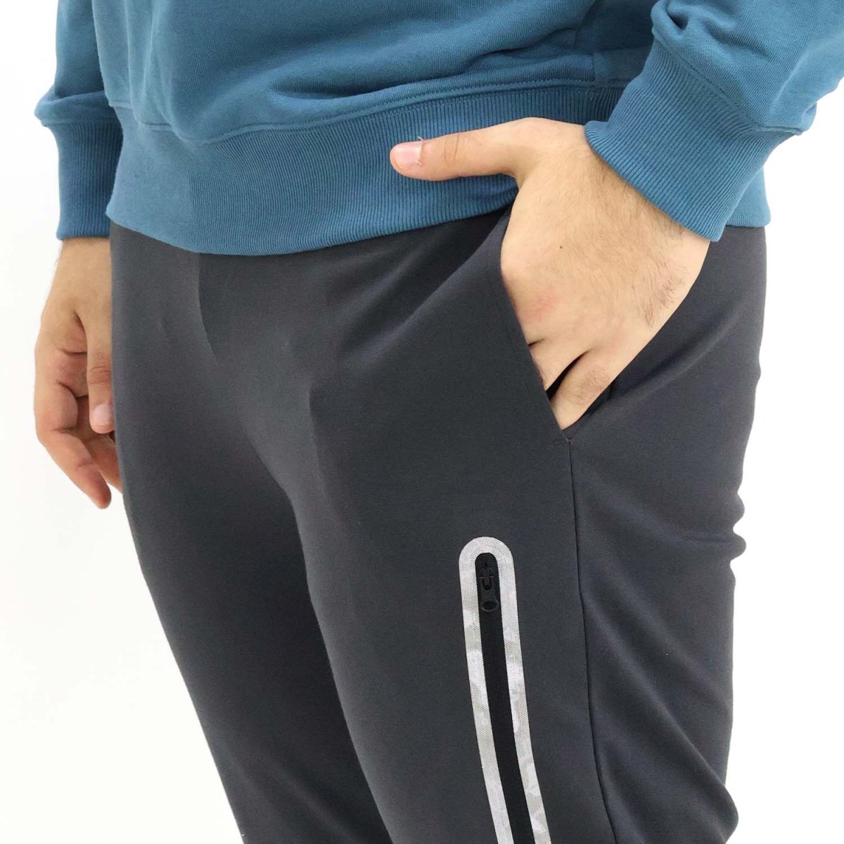 Giordano Men's G-Motion Joggers - Premium Joggers