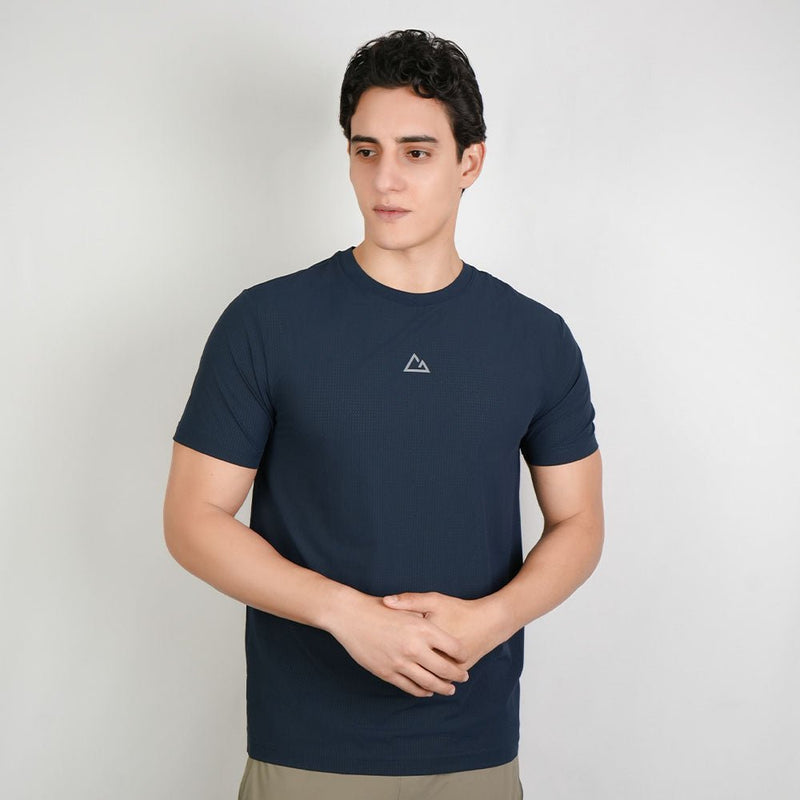 Giordano Men's G-Motion Ultra-Light Breathable Slim Tee - Premium Tee
