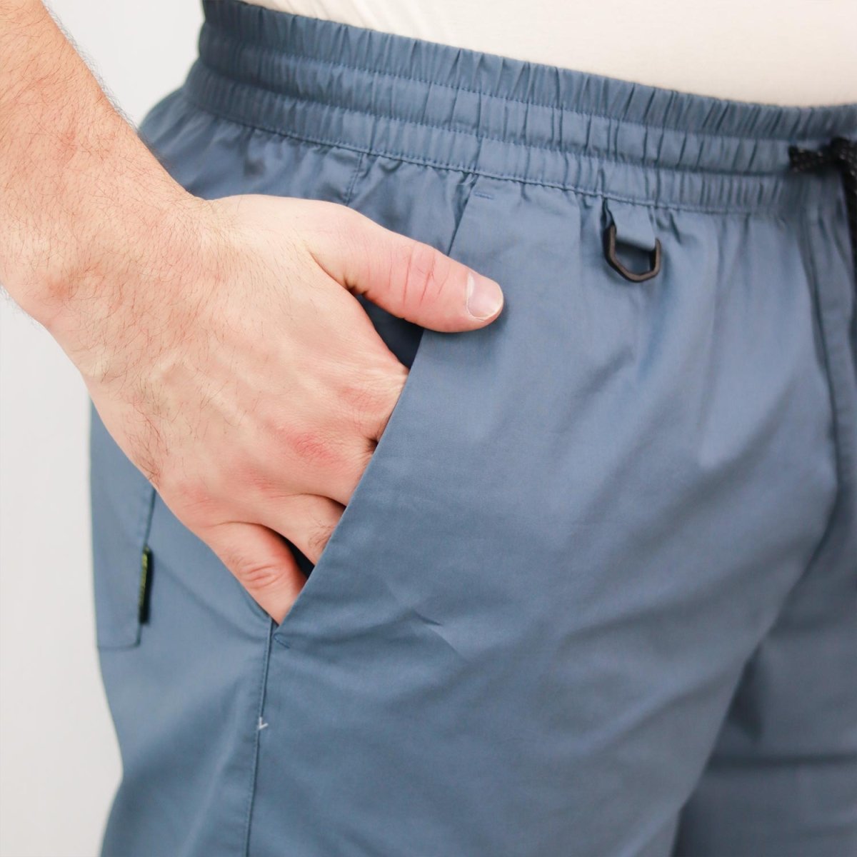 Giordano Men's Mid-Rise Regular Fit Drawstring Shorts - Premium Shorts