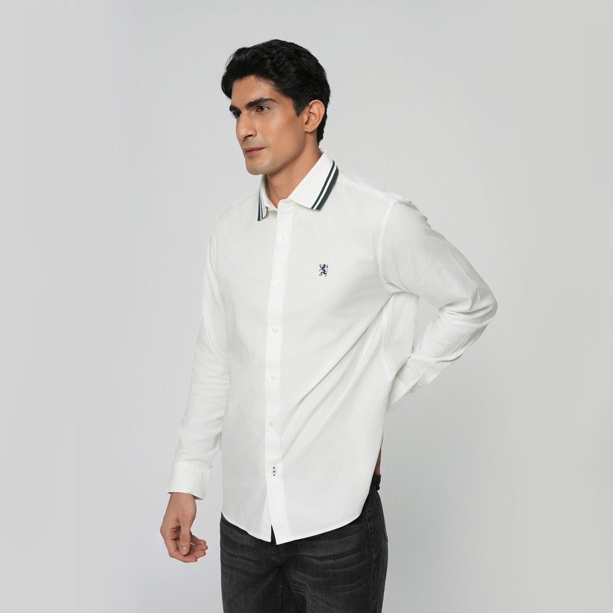 Giordano Men's Regular Fit Lion Oxford Shirt - first_variant_option_2 Premium Shirts for Giordano