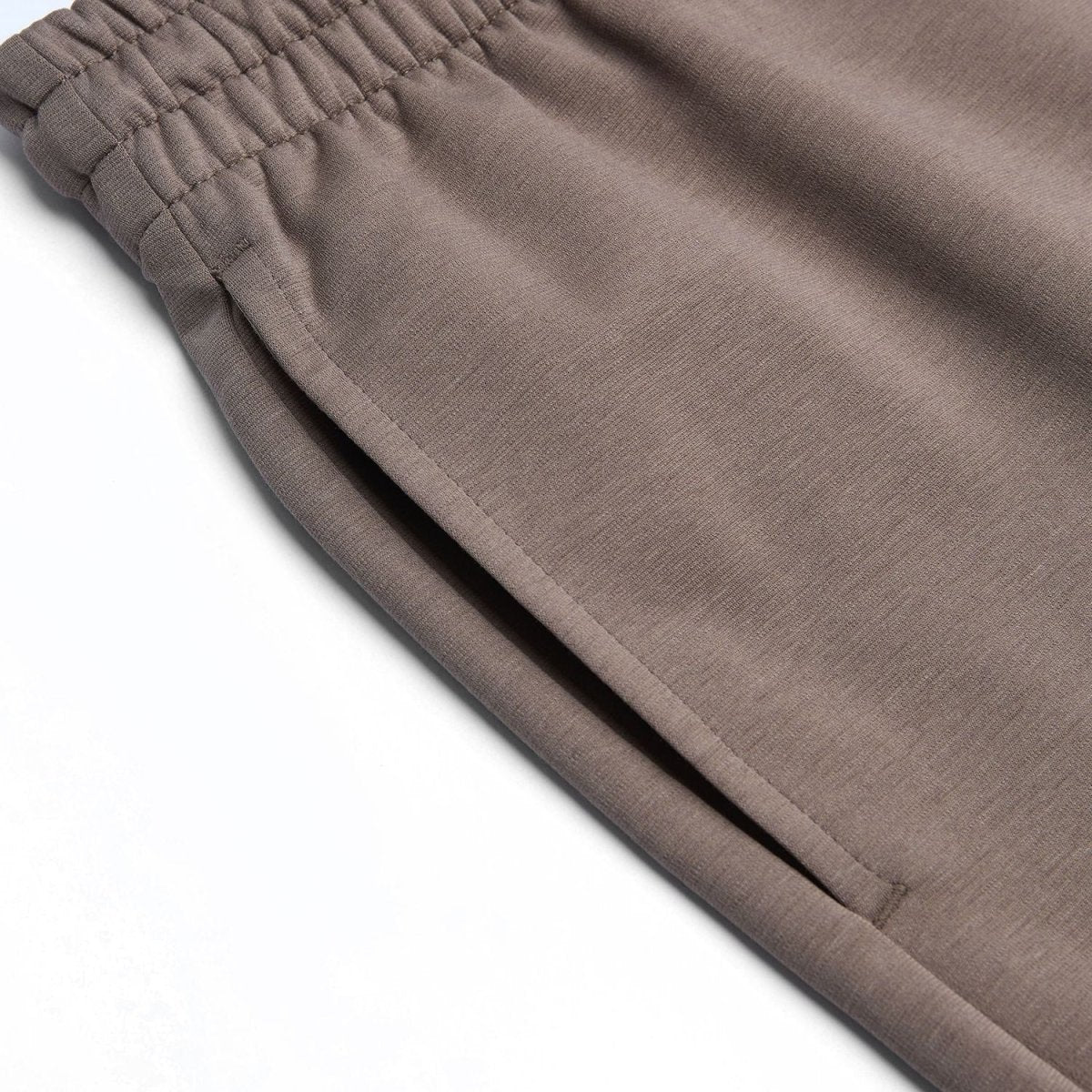 Giordano Men's Regular Fit Mid-Rise Everyday Comfortable Shorts - Premium Shorts