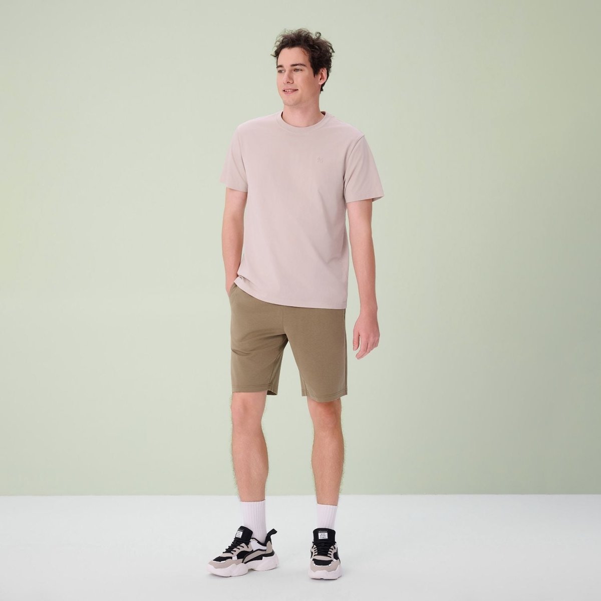Giordano Men's Regular Fit Mid-Rise Everyday Comfortable Shorts - Premium Shorts