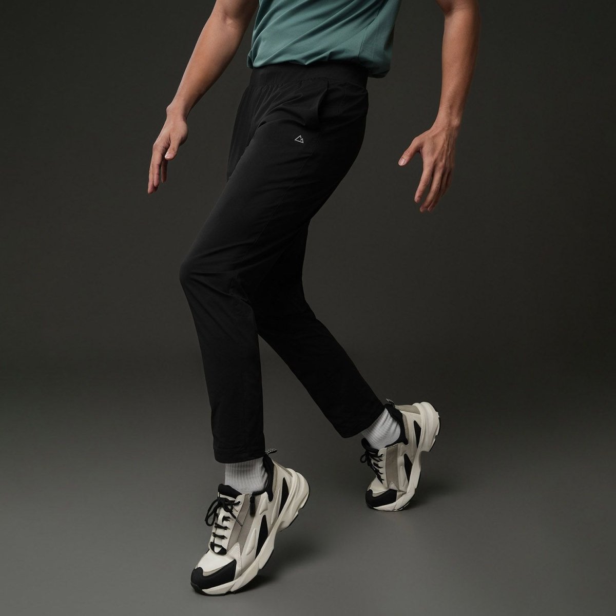 Giordano Men’s Regular Fit Ripstop Pants with Elastic Waist - first_variant_option_2 Premium Pants for Giordano