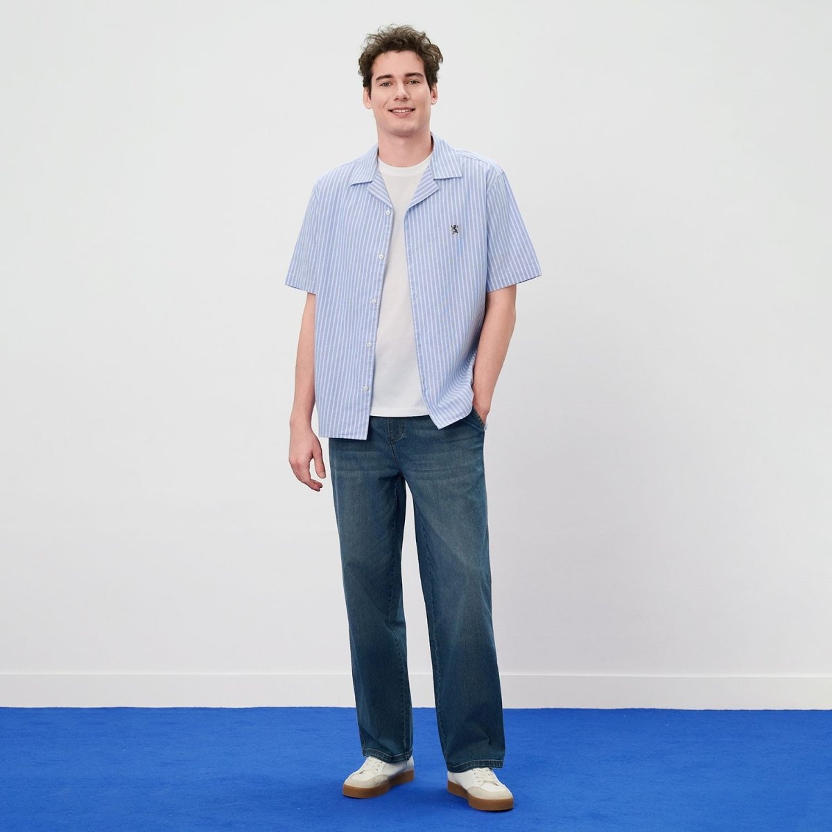 Giordano Men's Relaxed Fit Short Sleeve Lion Oxford Shirt - first_variant_option_2 Premium Shirts for Giordano