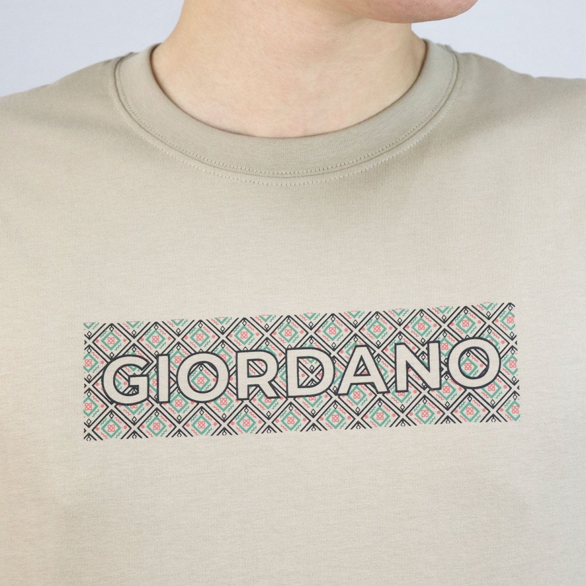 Giordano Men's Signature Print Tee - Premium Print Tee