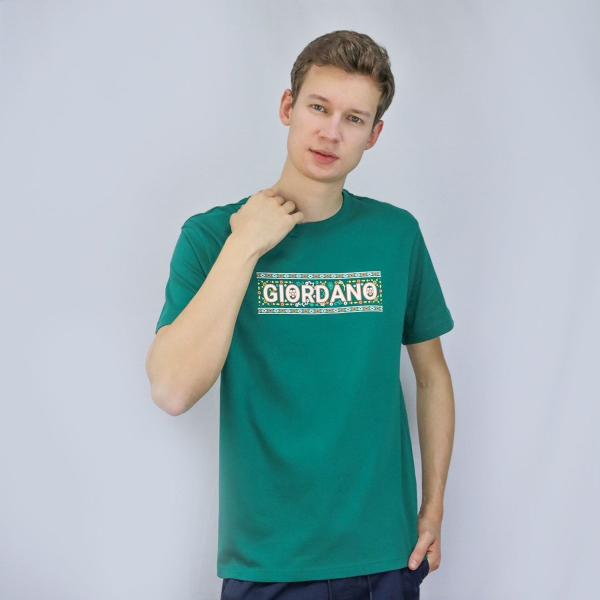 Giordano Men's Signature Print Tee - Premium Print Tee
