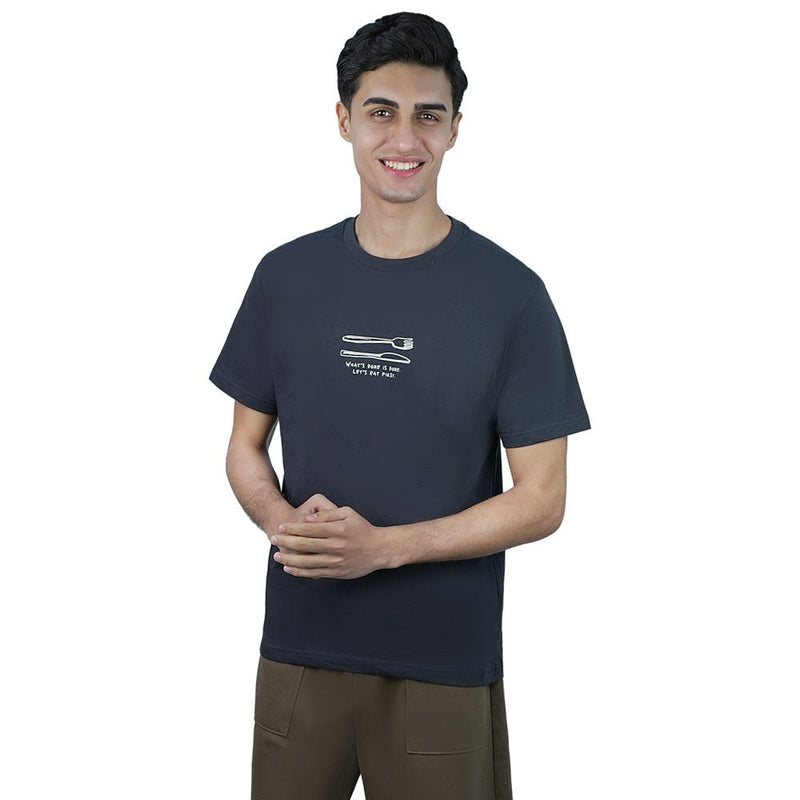 Giordano Men’s Slim Cotton Crew Neck Message Print Tee - Premium Print Tee