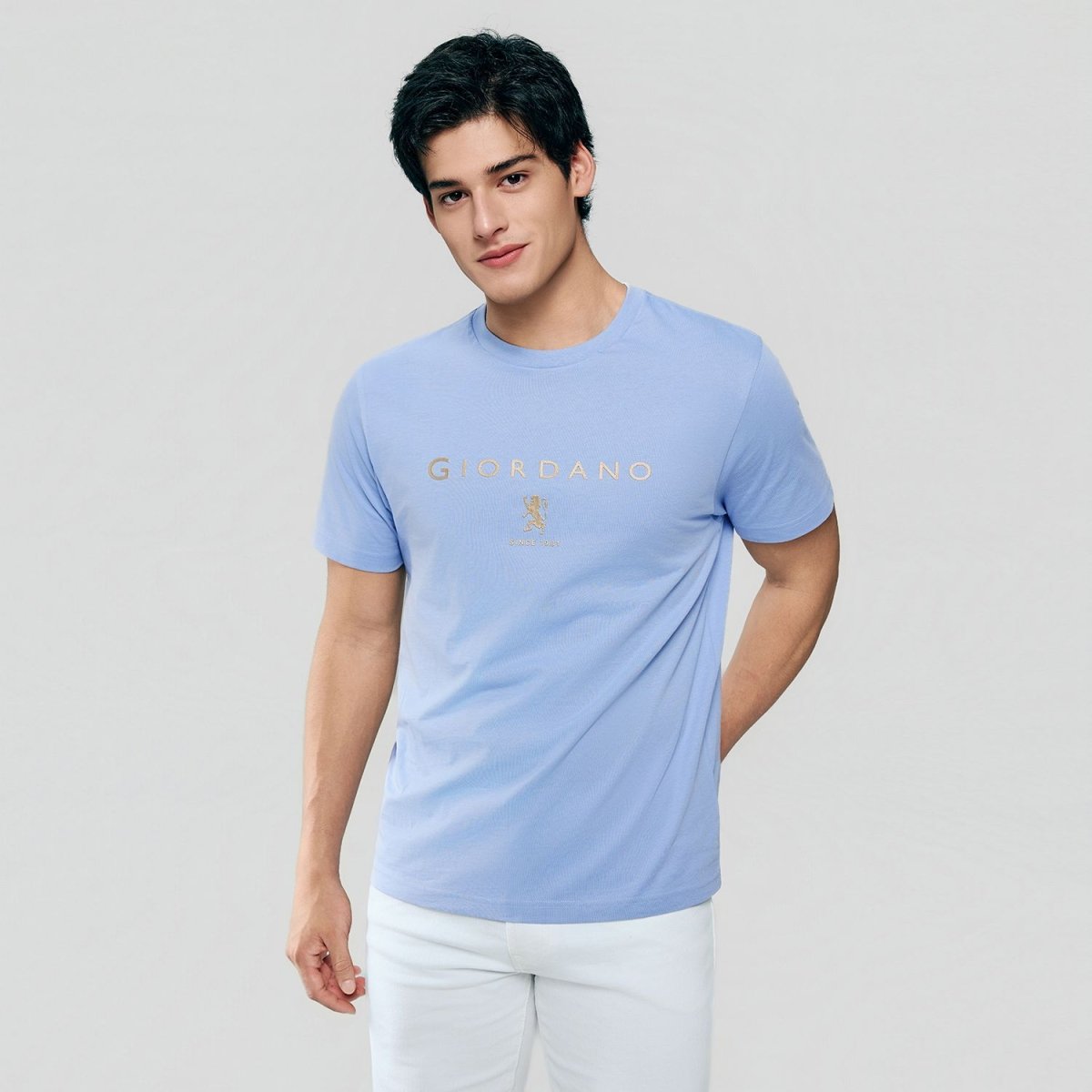 Giordano Men’s Slim Cotton Crew Neck Signature Print Tee - Premium Print Tee