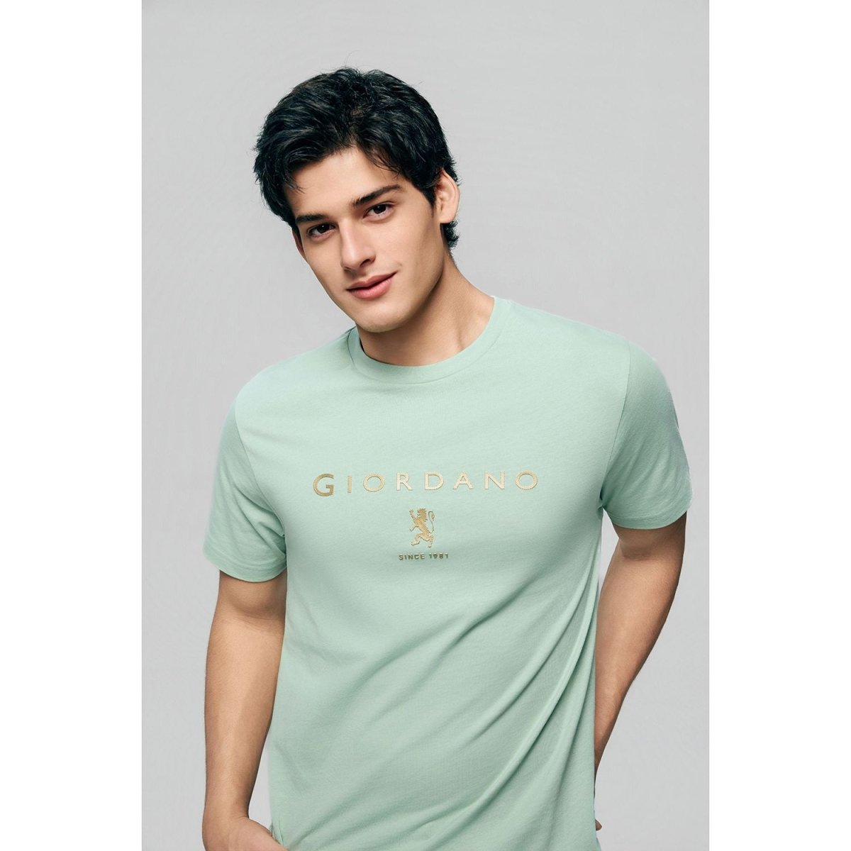 Giordano Men’s Slim Cotton Crew Neck Signature Print Tee - first_variant_option_2 Premium Print Tee for Giordano
