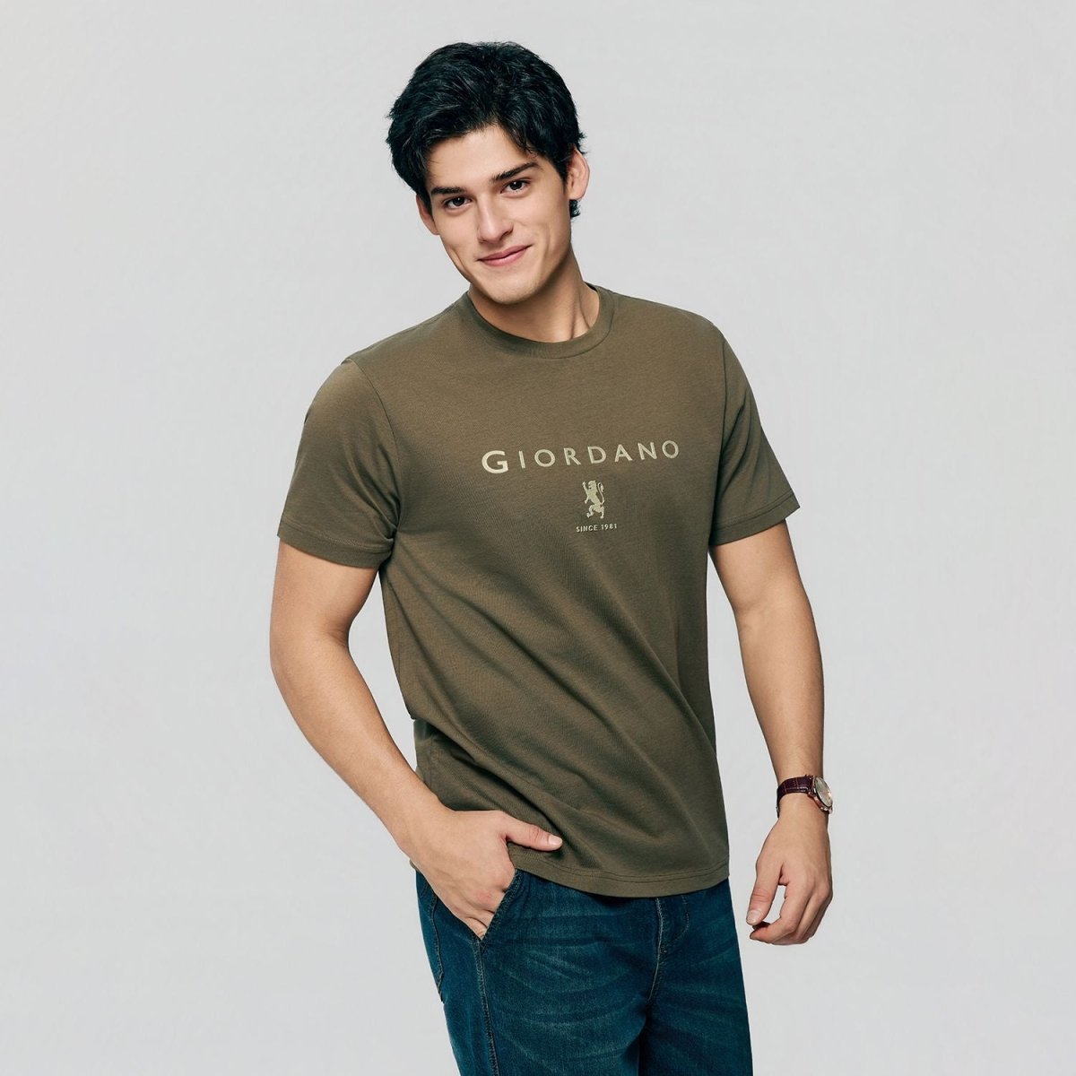 Giordano Men’s Slim Cotton Crew Neck Signature Print Tee - first_variant_option_2 Premium Print Tee for Giordano