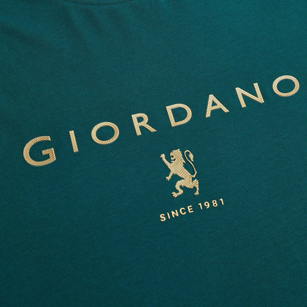 Giordano Men’s Slim Cotton Crew Neck Signature Print Tee - first_variant_option_2 Premium Print Tee for Giordano