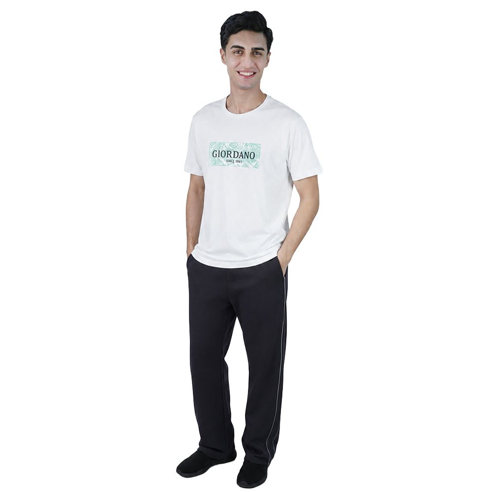 Giordano Men’s Slim Fit Cotton Branding Tee - Premium Print Tee