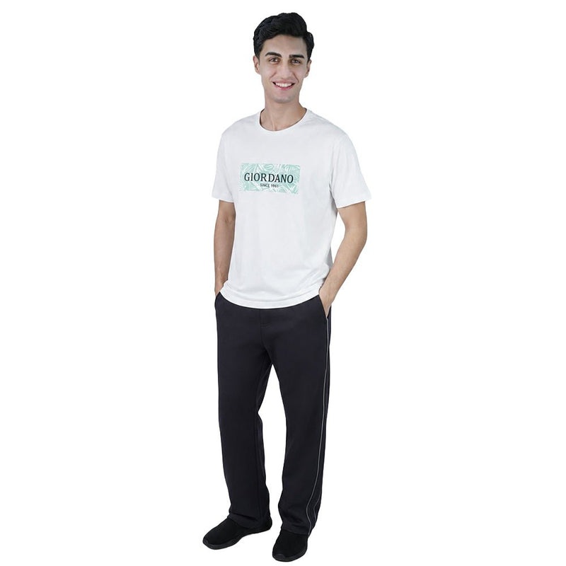Giordano Men’s Slim Fit Cotton Branding Tee - Premium Print Tee