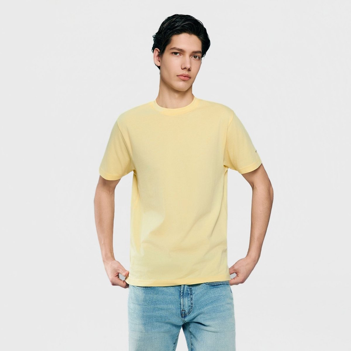 Giordano Men’s Slim Fit Cotton Crew Neck Tee - first_variant_option_2 Premium Tee for Giordano