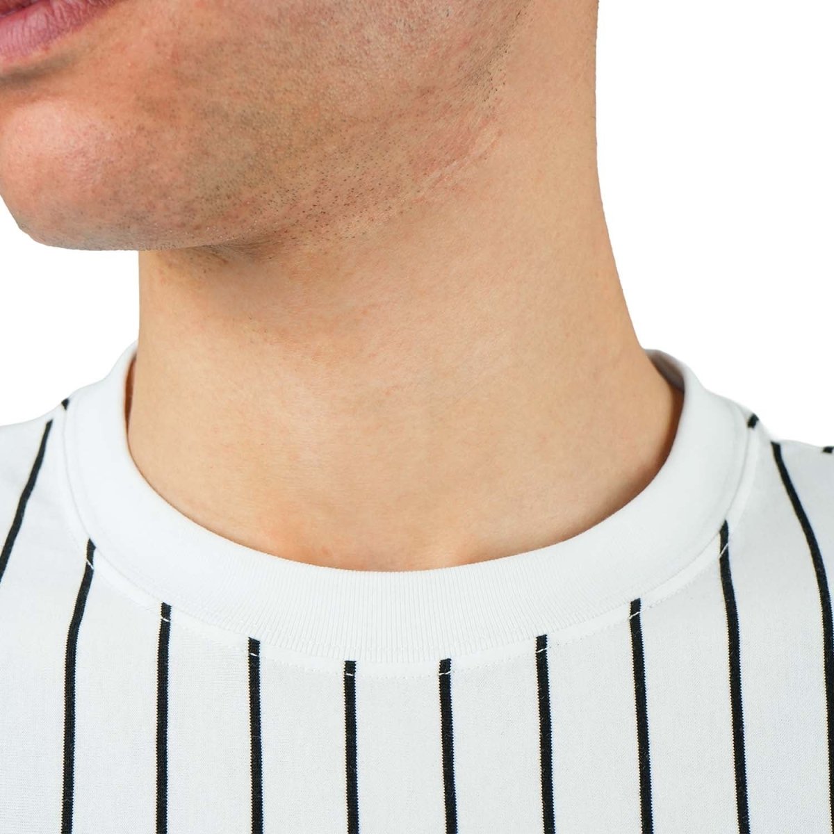 Giordano Men's Slim Fit Cotton Jersey Tee | Signature Print & Comfort - Premium Print Tee