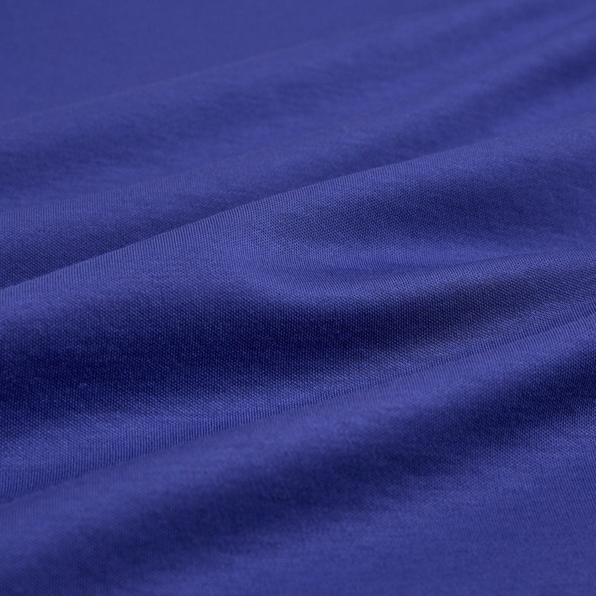 Giordano Men's Slim Fit Liquid Touch Cotton Crew Neck Tee - Premium Tee