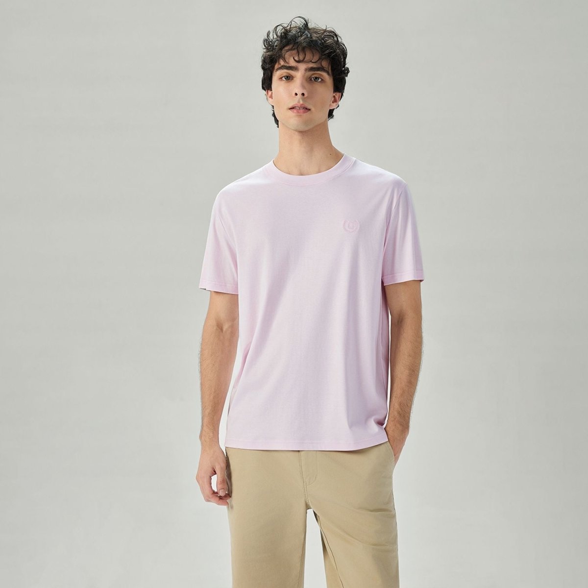 Giordano Men's Slim Fit Liquid Touch Cotton Crew Neck Tee - Premium Tee