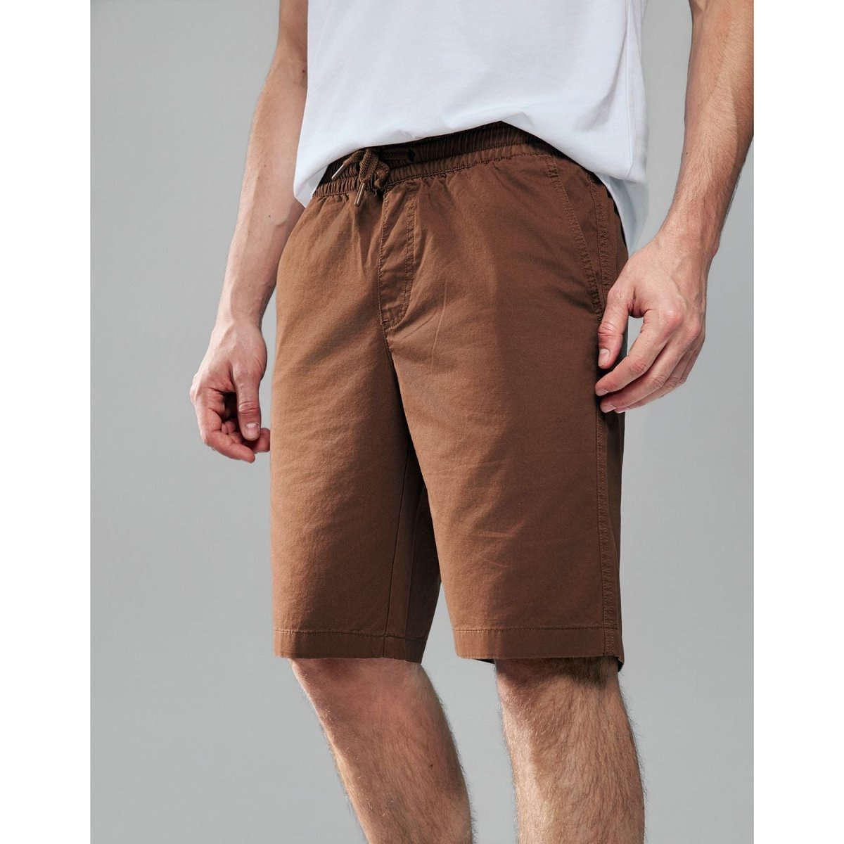 Giordano Men’s Slim Lightweight Twill Bermuda Shorts - first_variant_option_2 Premium Shorts for Giordano