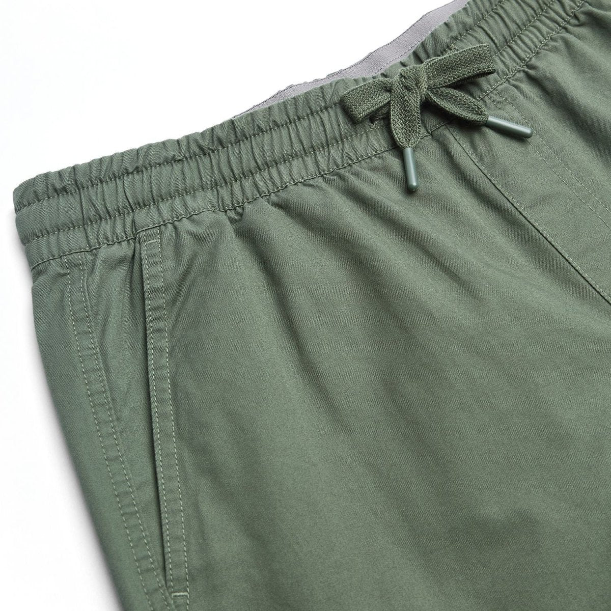 Giordano Men’s Slim Lightweight Twill Bermuda Shorts - first_variant_option_2 Premium Shorts for Giordano