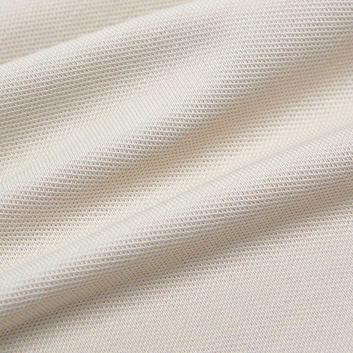Giordano Men’s Slim Pique Polo with Contrast Collar & Signature Embroidery - Premium Polo
