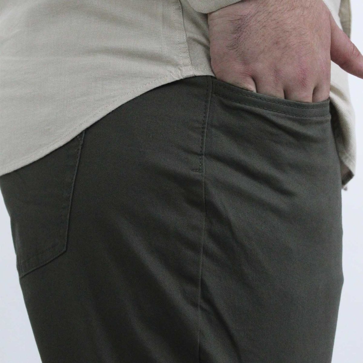 Giordano Men's Stretch Twill Khakis - Premium Pants