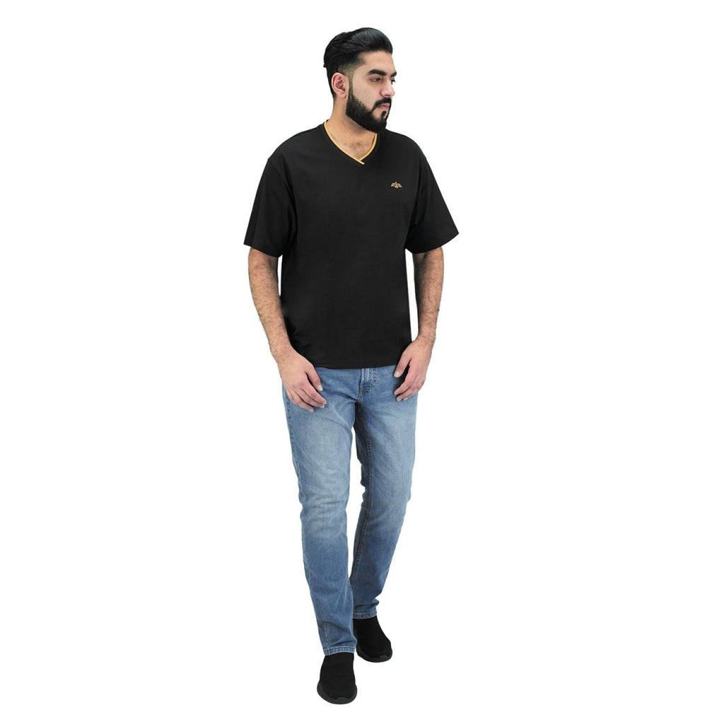 Giordano Men's V Neck Embroidery Tee - Premium Tee