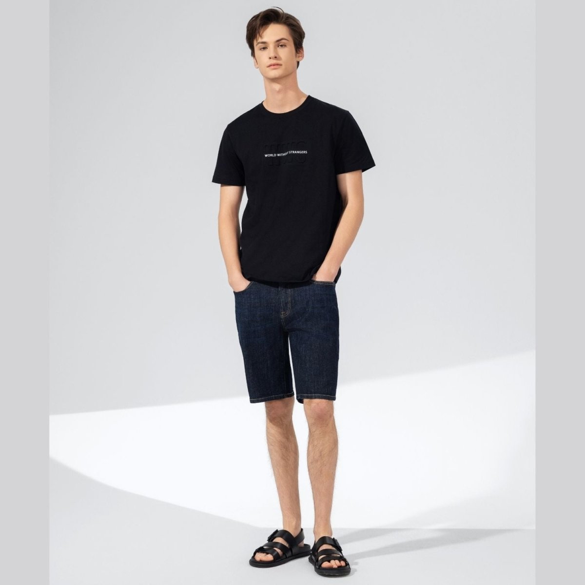 Giordano Men's World Without Strangers Print Tee - Slim Fit, Crew Neck, Cotton - Premium Print Tee