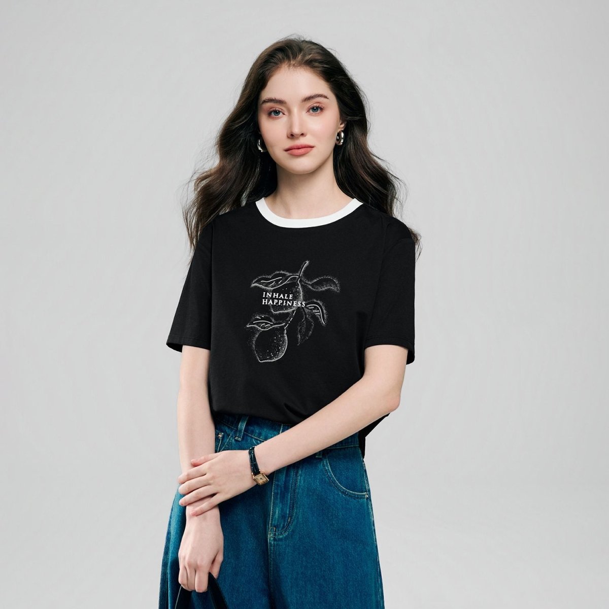 Giordano Women Cotton Graphic Crew Tee - Premium Print Tee
