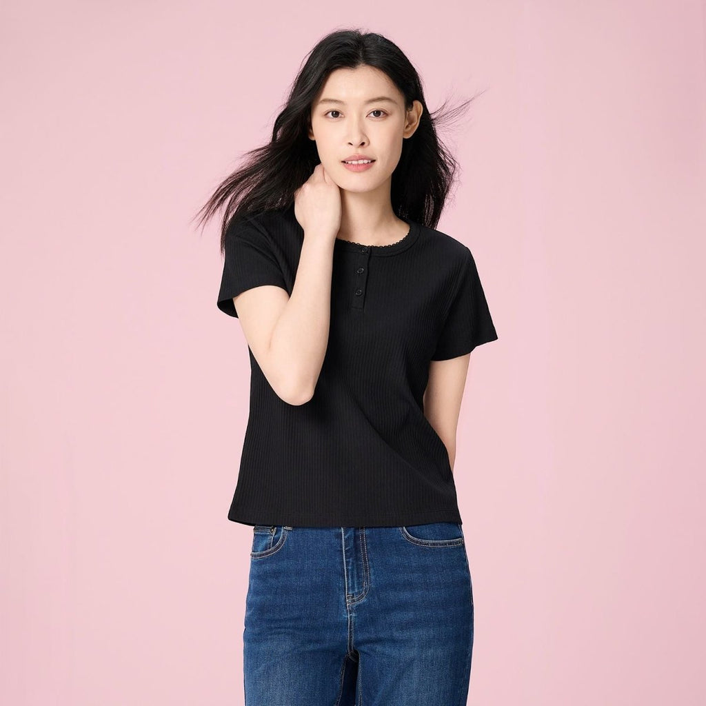 Giordano Women’s Comfort Fit Jacquard Henley - first_variant_option_2 Premium Tee for Giordano