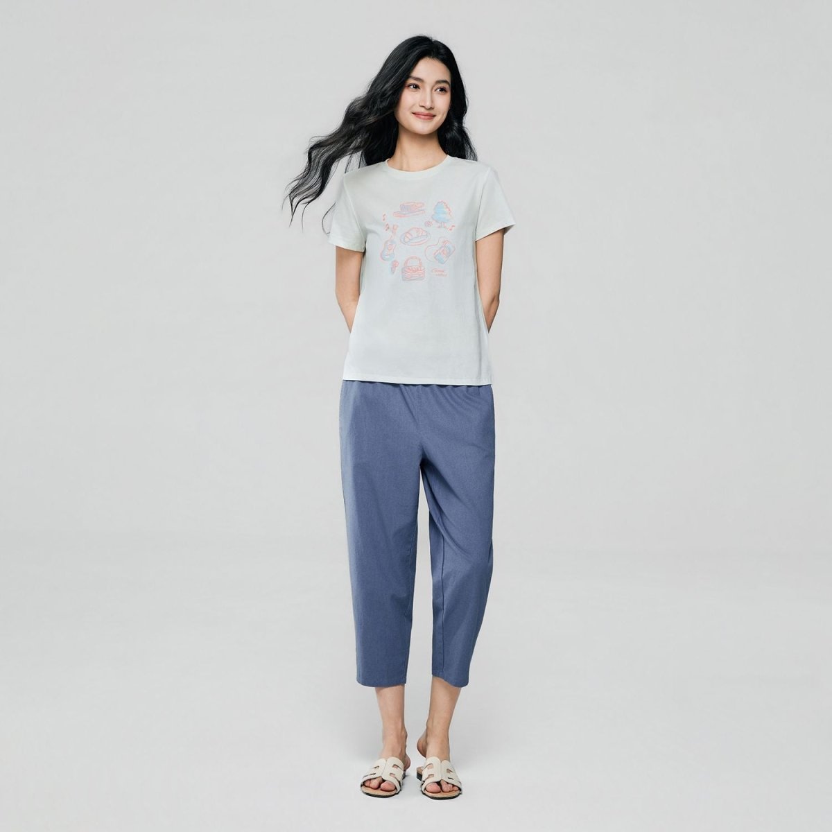 Giordano Women’s Cotton Crew Neck Printed Comfort Tee - first_variant_option_2 Premium Print Tee for Giordano