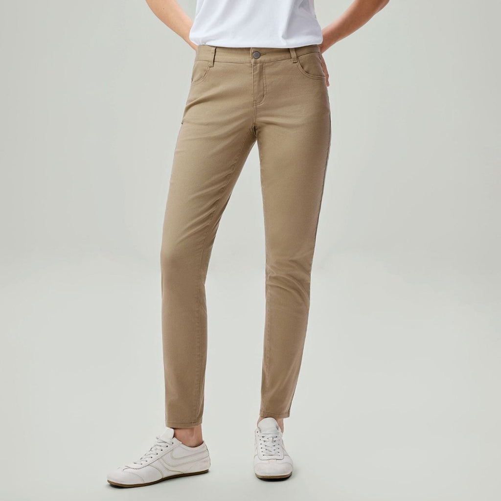 Giordano Women’s High-Waist Twill Regular Tapered Fit Pant - Premium Pants