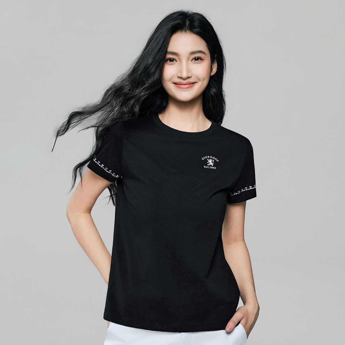 Giordano Women's Signature Print Tee - first_variant_option_2 Premium Print Tee for Giordano