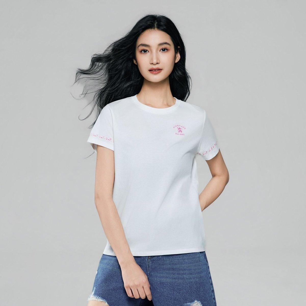 Giordano Women's Signature Print Tee - first_variant_option_2 Premium Print Tee for Giordano