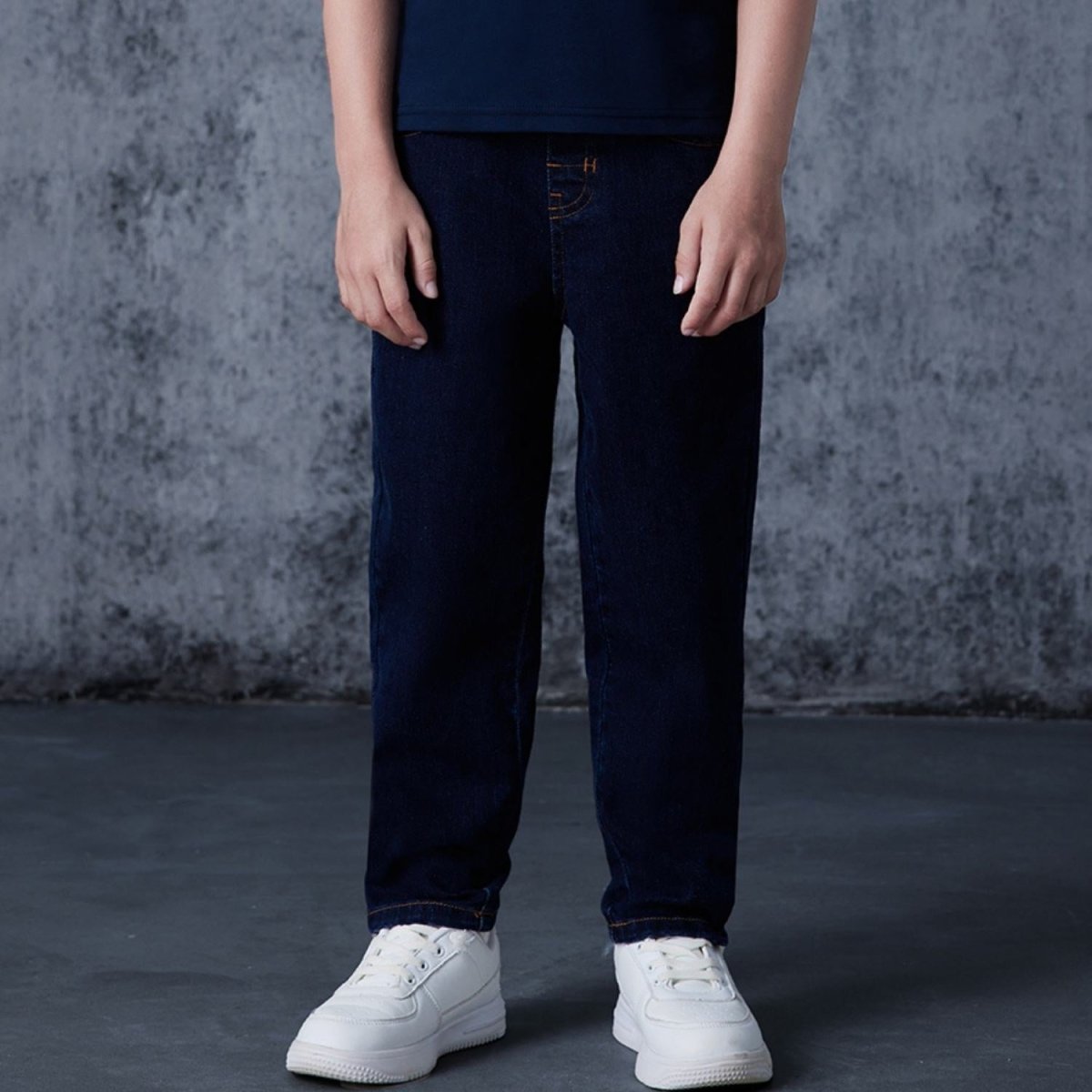 Junior Stretch Dyed Denim Mid Rise Regular Tapered Fit Elastic Waist Jeans - Giordano
