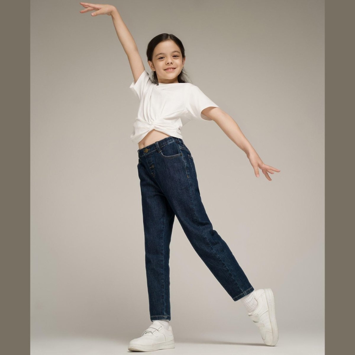 Kids' Stretch Denim Jeans: Regular Tapered Fit, Elastic Waist - Giordano
