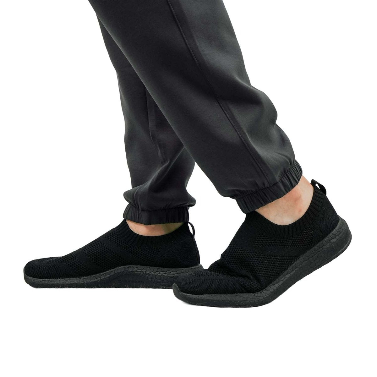 Men's Air Knit Joggers: Relaxed Tapered Fit, Elastic Waist Comfort - Giordano
