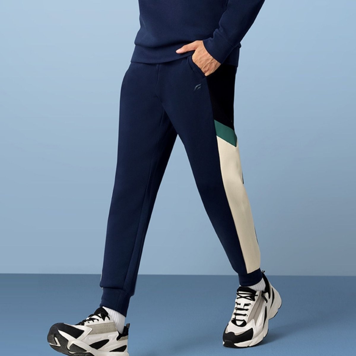 Men's Comfortable Air Double Knit Joggers For Everyday Wear - Giordano