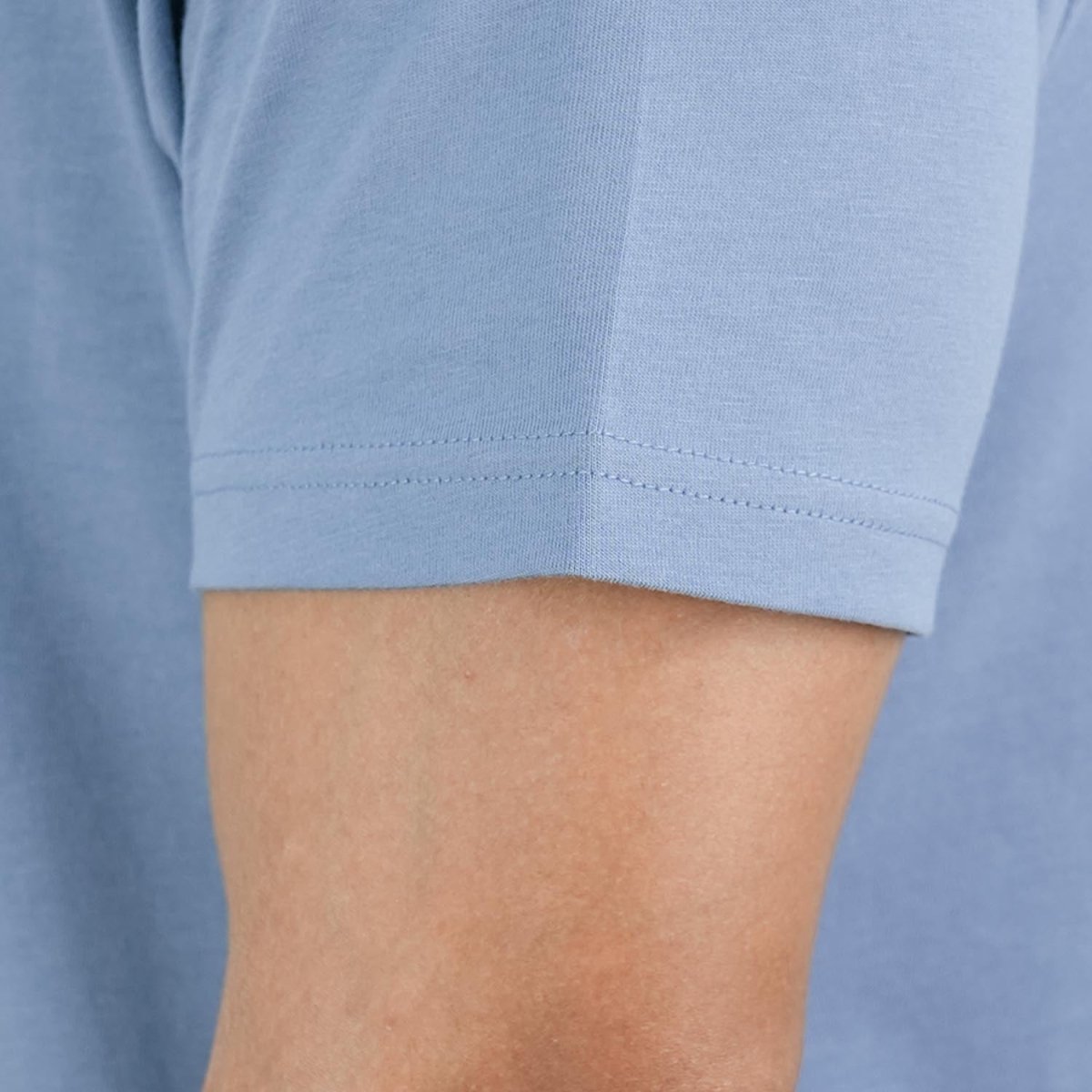 Men's Cotton Signature Print Slim Fit Tee - Giordano