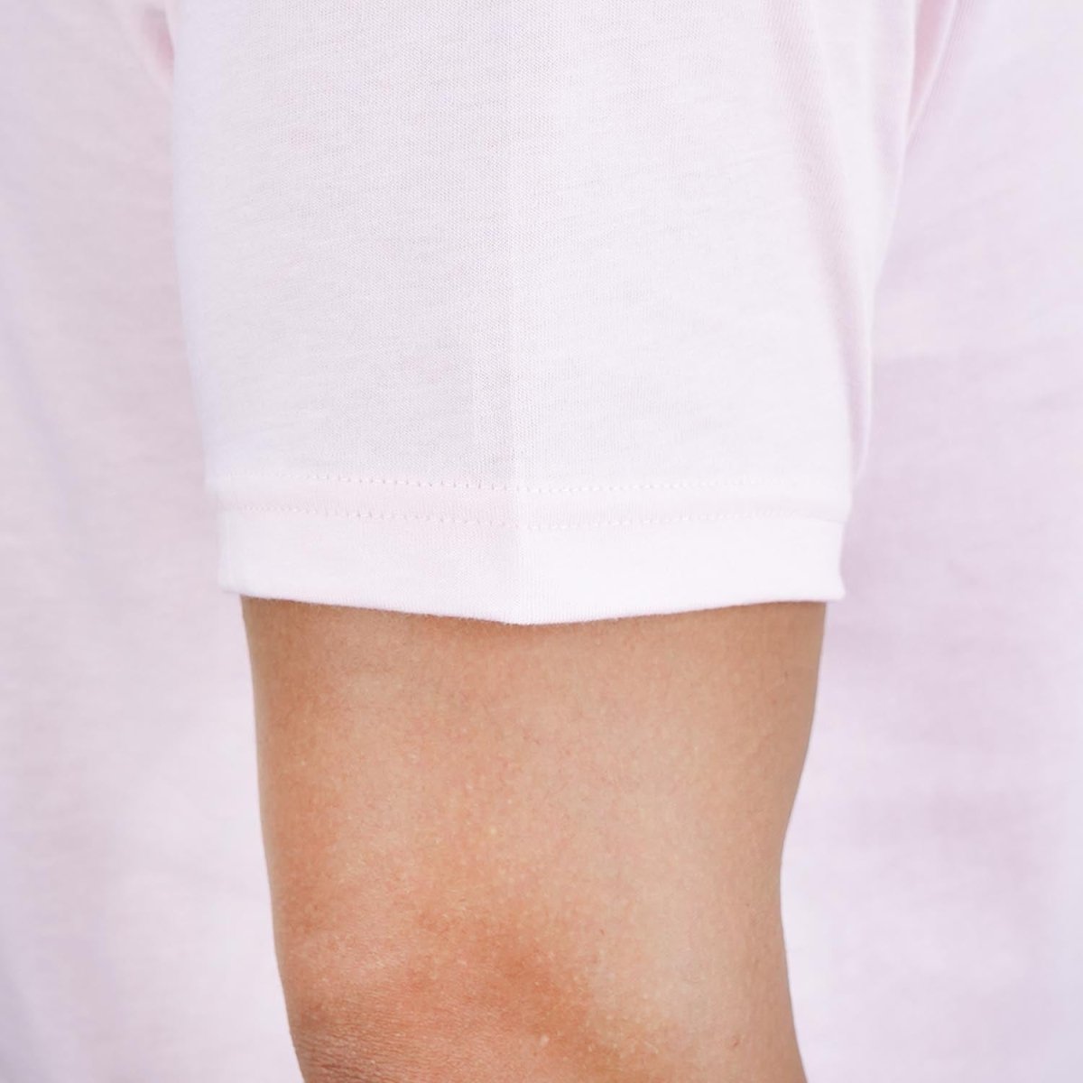 Men's Cotton Signature Print Slim Fit Tee - Giordano
